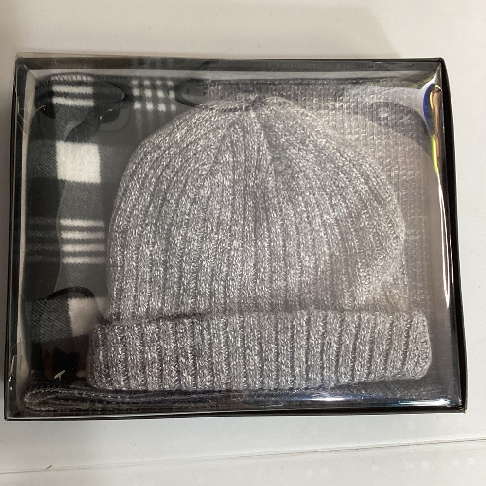 New in box Hat and Scarf set